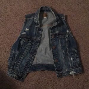 Jean Vest